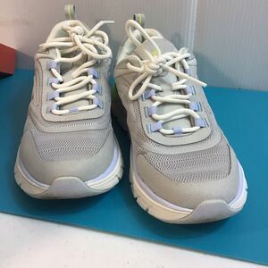 Easy Spirit EMOVE Size 8M SemaRLlss2 With Box Pre Owned Great Shape